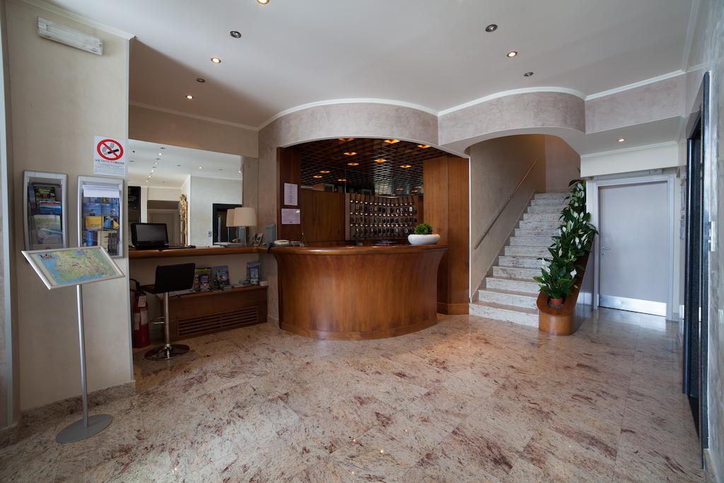 Albergo Miralago Verbania Exterior foto