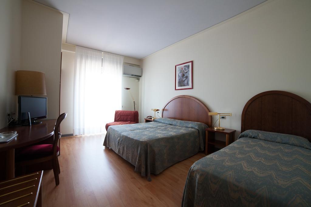 Albergo Miralago Verbania Habitación foto